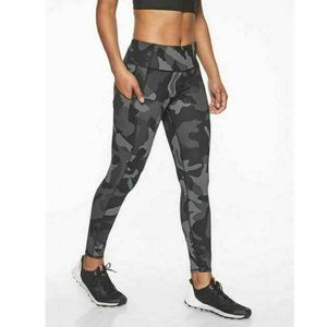 Athleta Camo Contender 7/8 Training Tight Black Grey Size XXS